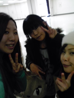 ��[(�L�́M*)